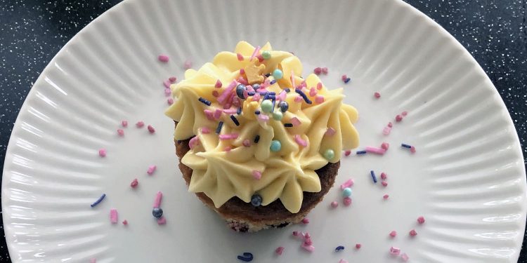 Smørcreme med hvid chokolade