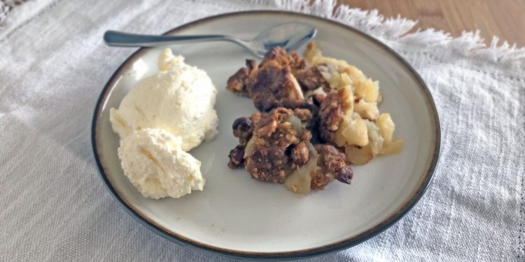 Lun æbletærte med crumble