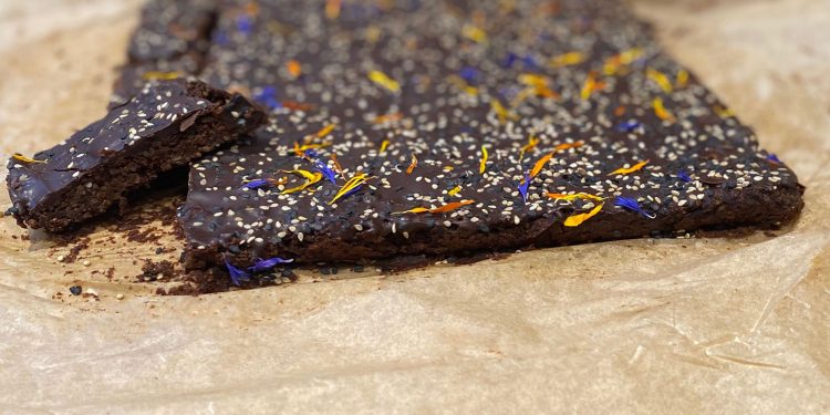 Bønnebrownie, vegansk, glutenfri og laktosefri