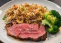 Teriyaki marineret cuvette med nudler, cashewnødder og broccoli